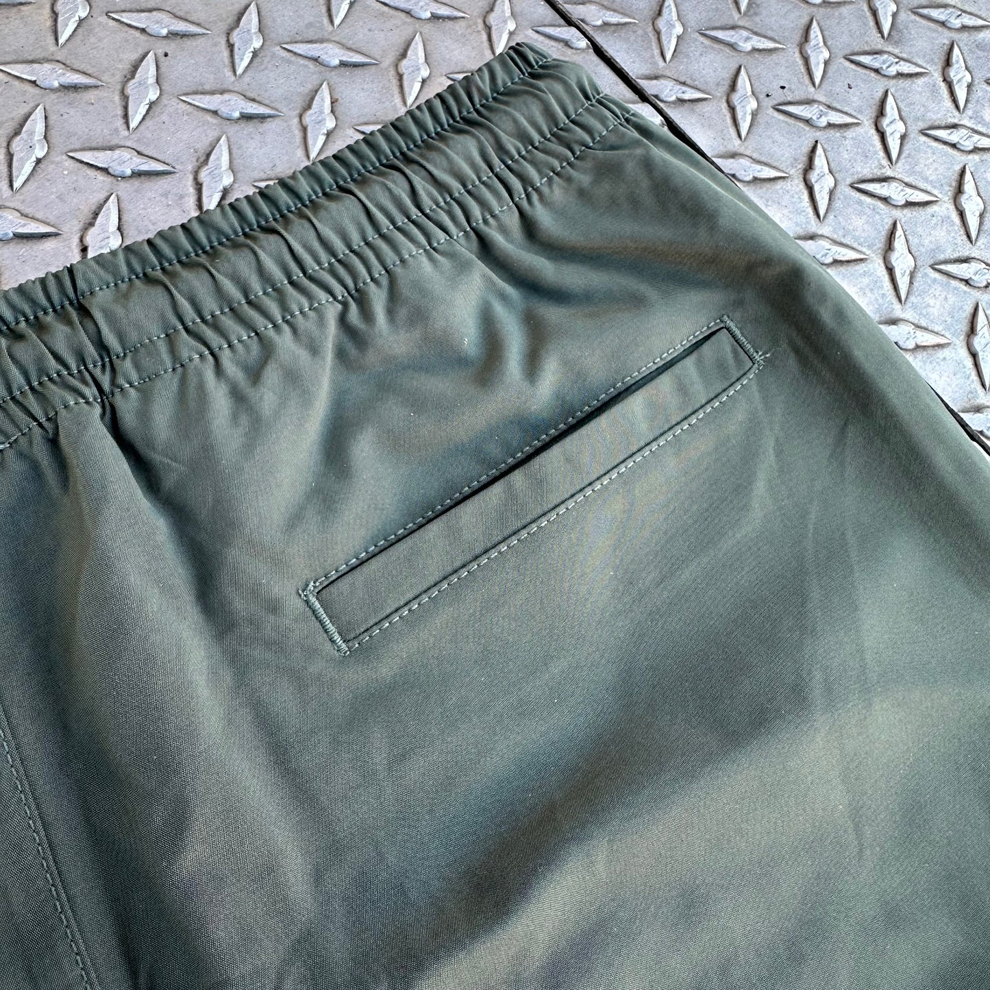 BLACKLISTRIGHTE EMBROIDERED TRAINING SHORTS