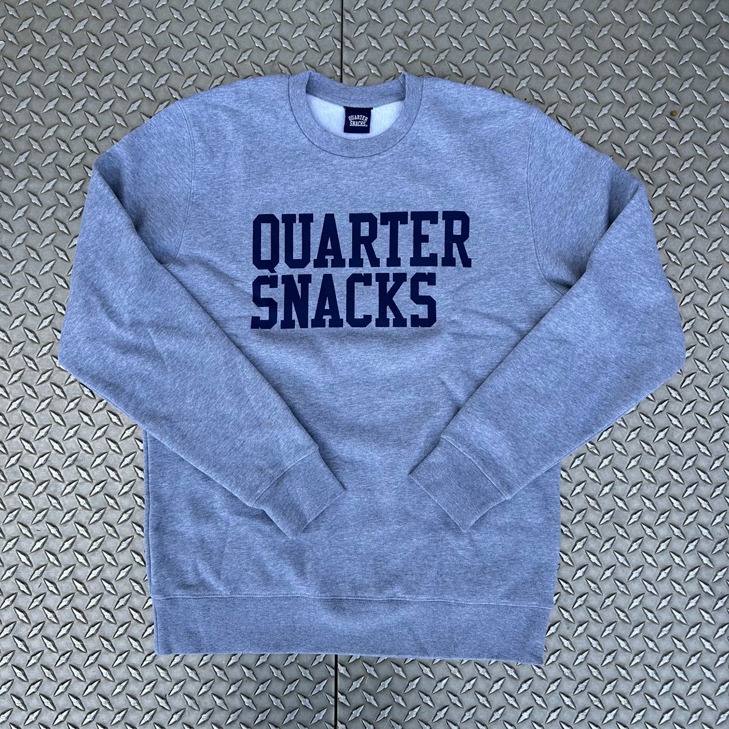 DORM ROOM CREW NECK