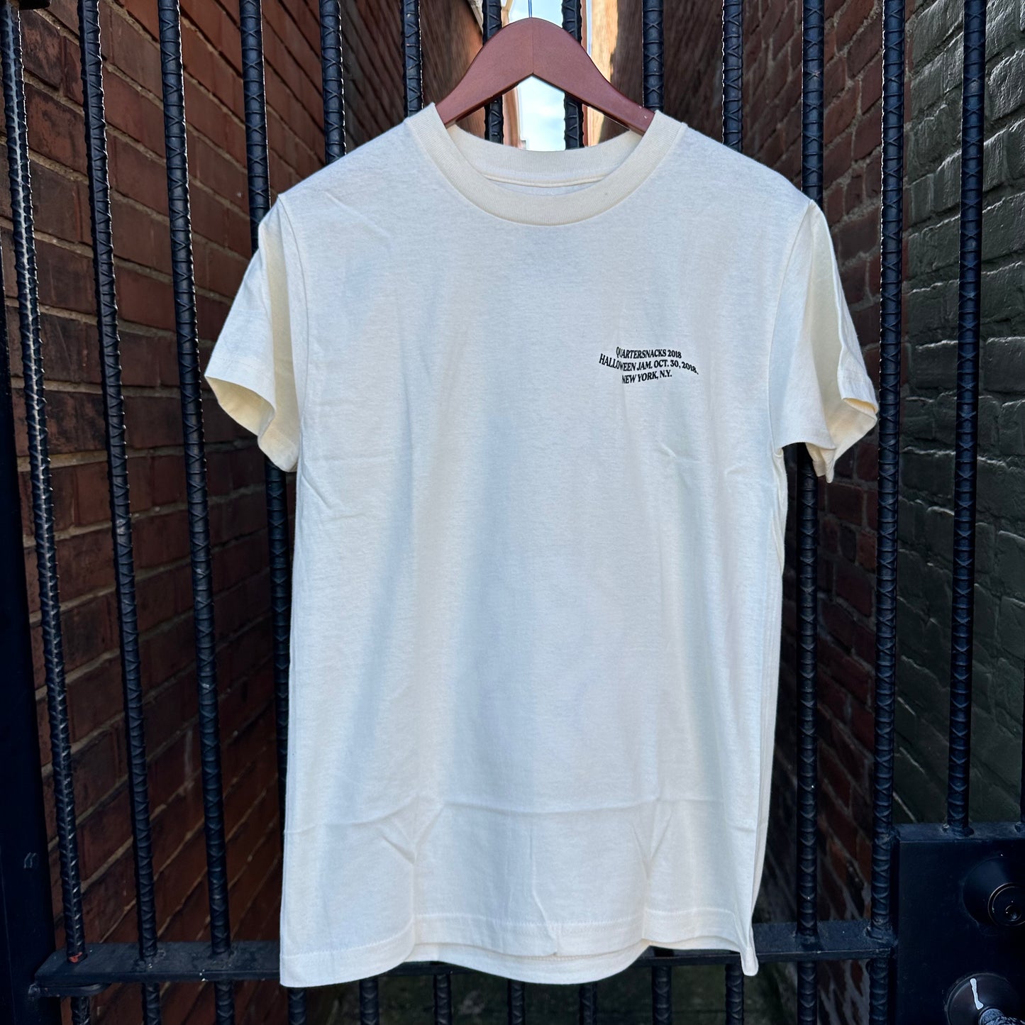 HALLOWEEN SNACKMAN TEE