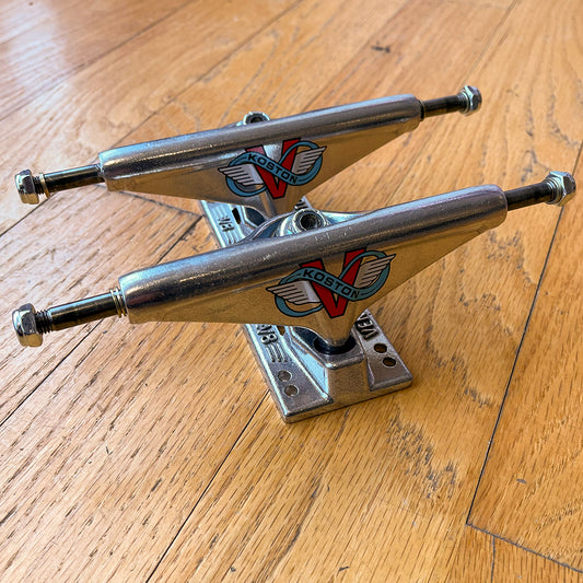 KOSTON V8 POLISHED TRUCKS