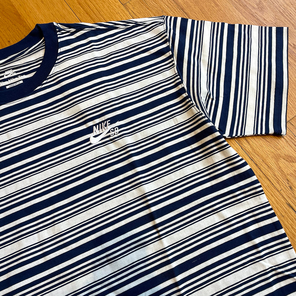 MAX90 STRIPED TEE  (MIDNIGHT NAVY)