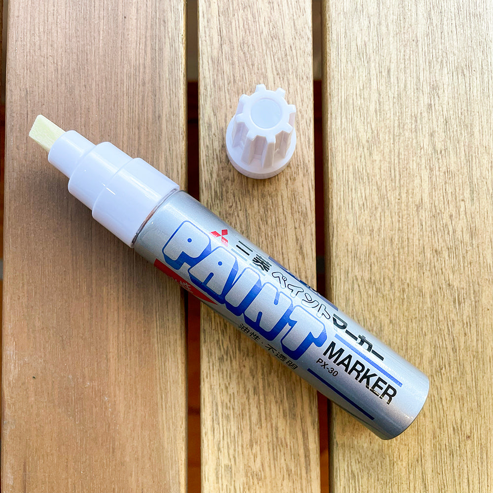 UNI PX-30 PAINT MARKER