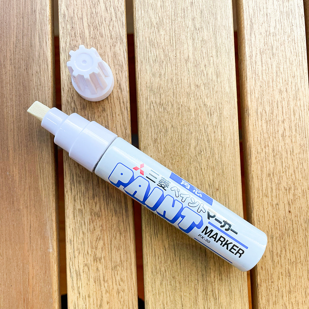 UNI PX-30 PAINT MARKER