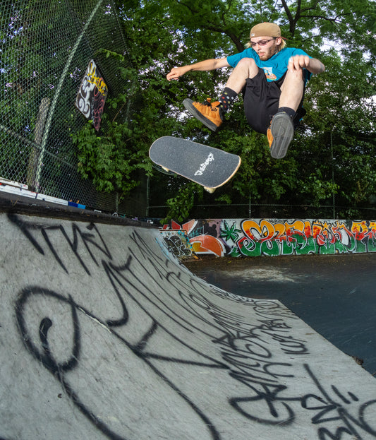 BLACKLISTRIGHTE EMBROIDERED COURT SHORTS