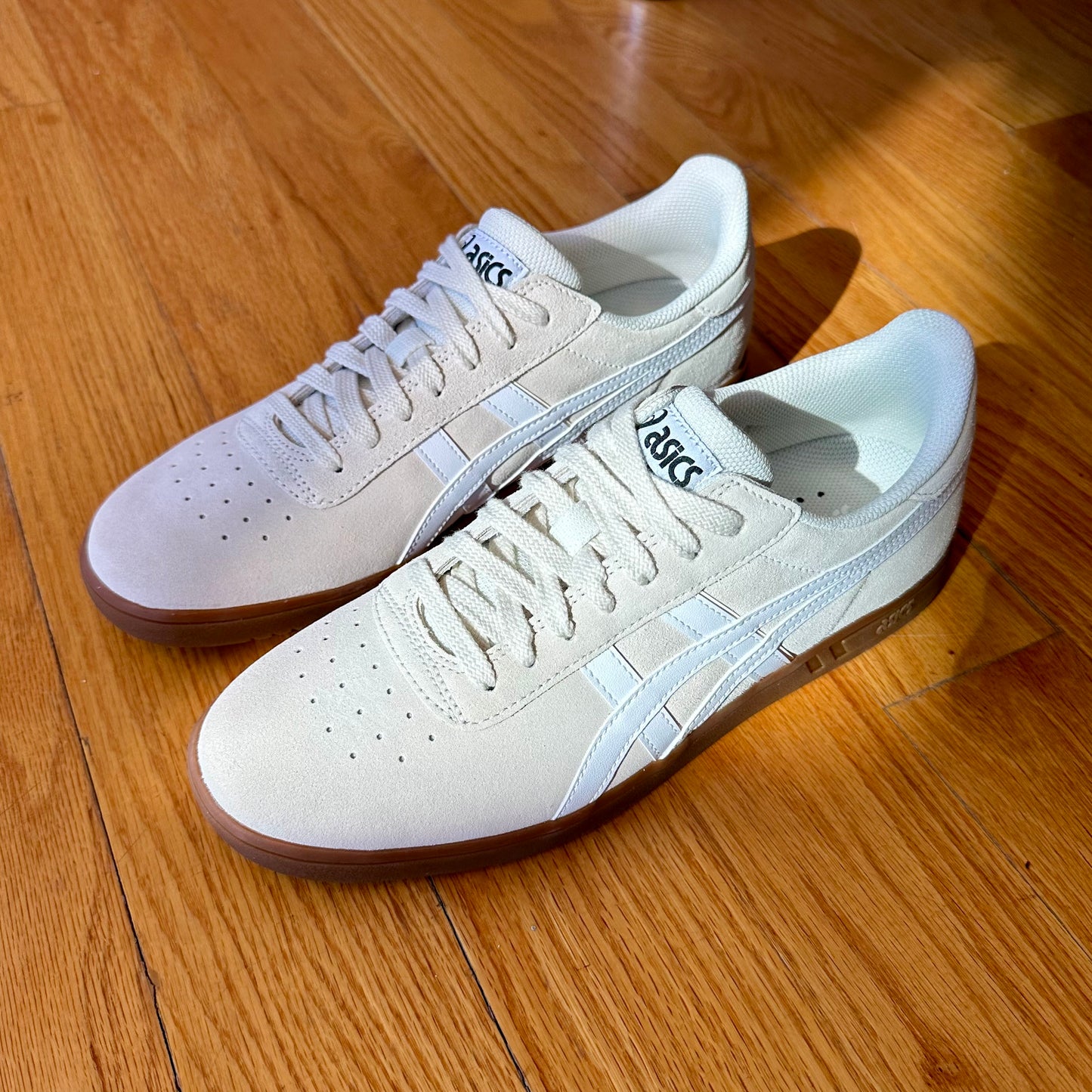 GEL-VICKKA PRO (CREAM/WHITE)