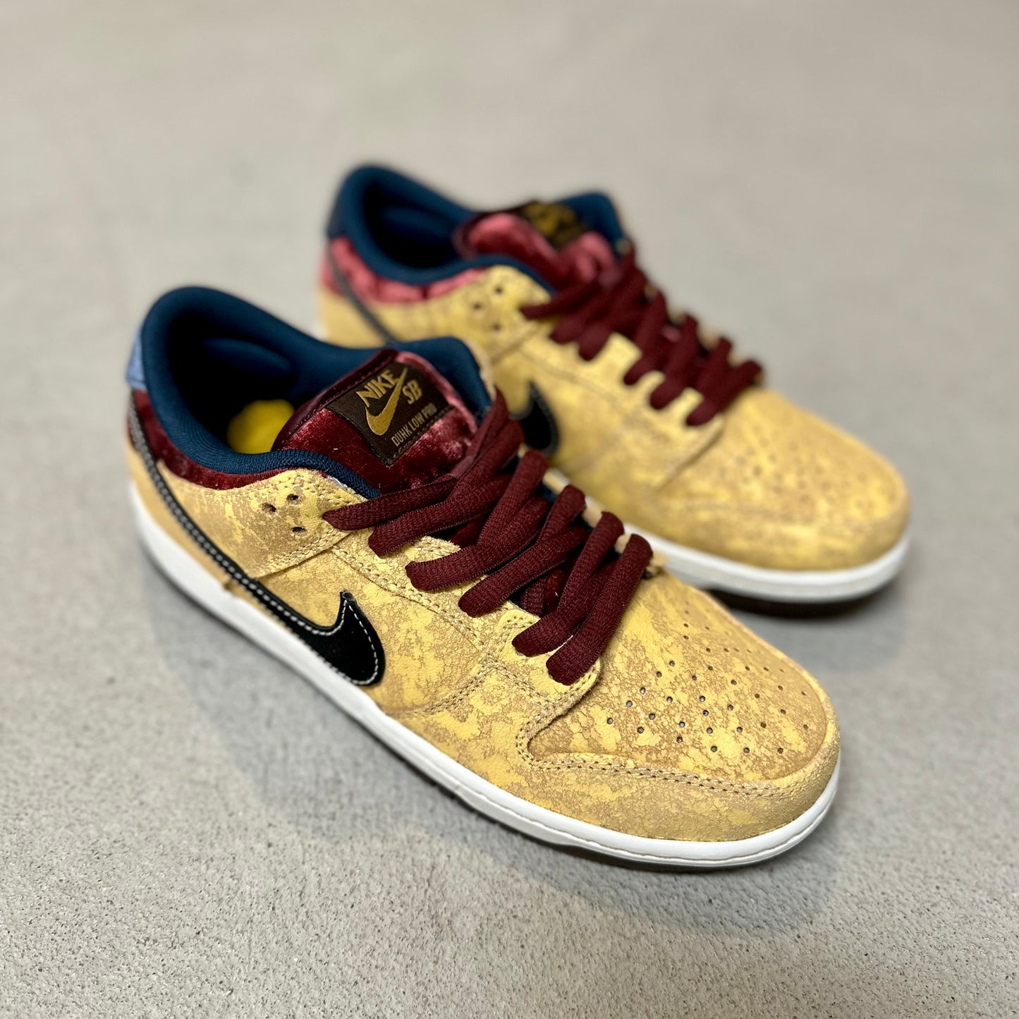 DUNK LOW PRO (CITY OF CINEMA)