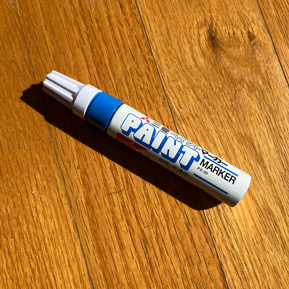 UNI PX-30 PAINT MARKER