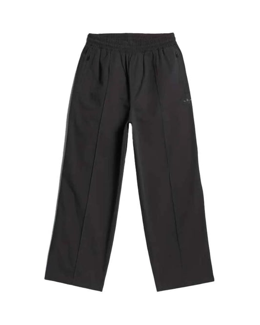 SKATEBOARDING PINTUCK PANT