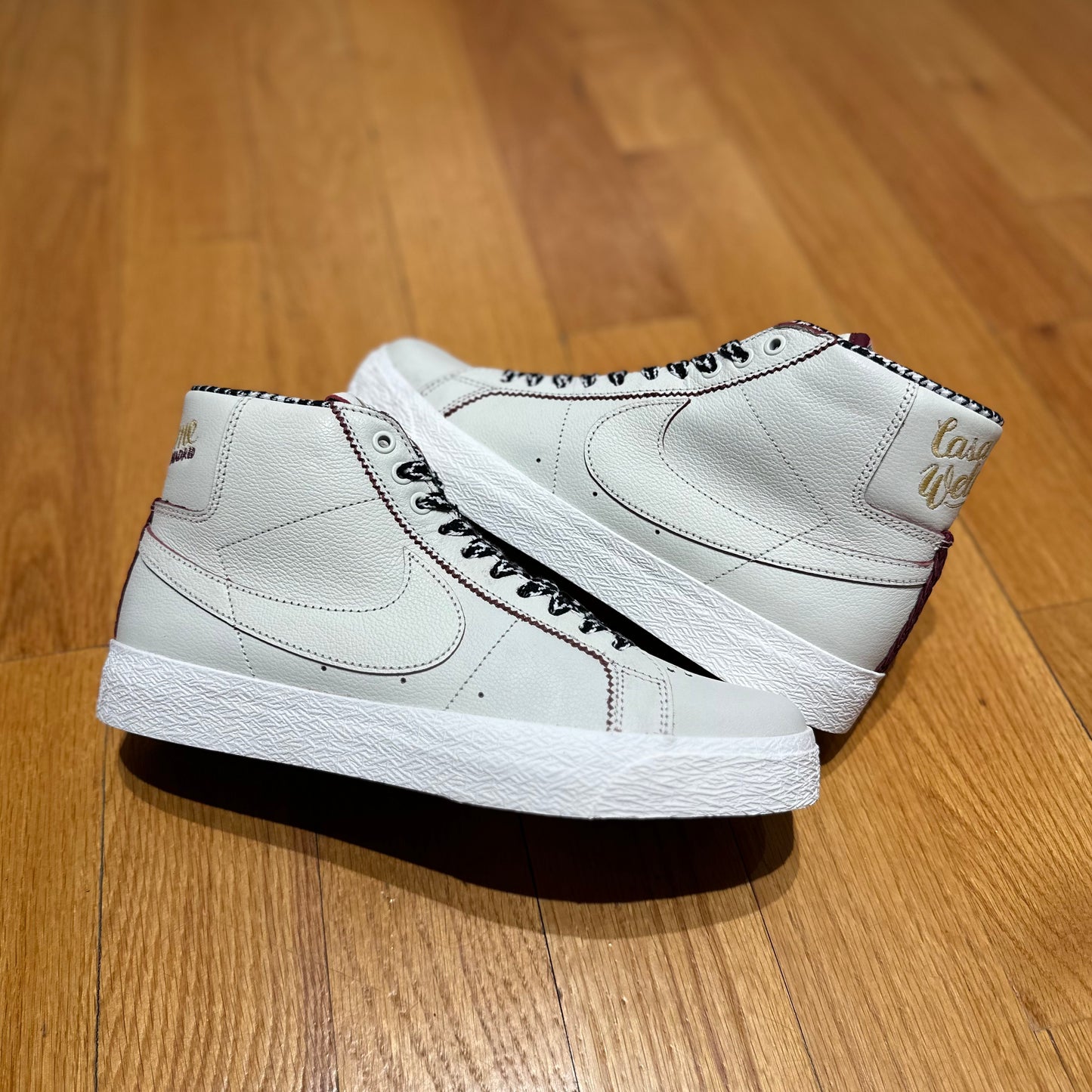 ZOOM BLAZER MID QS (WELCOME STORE)