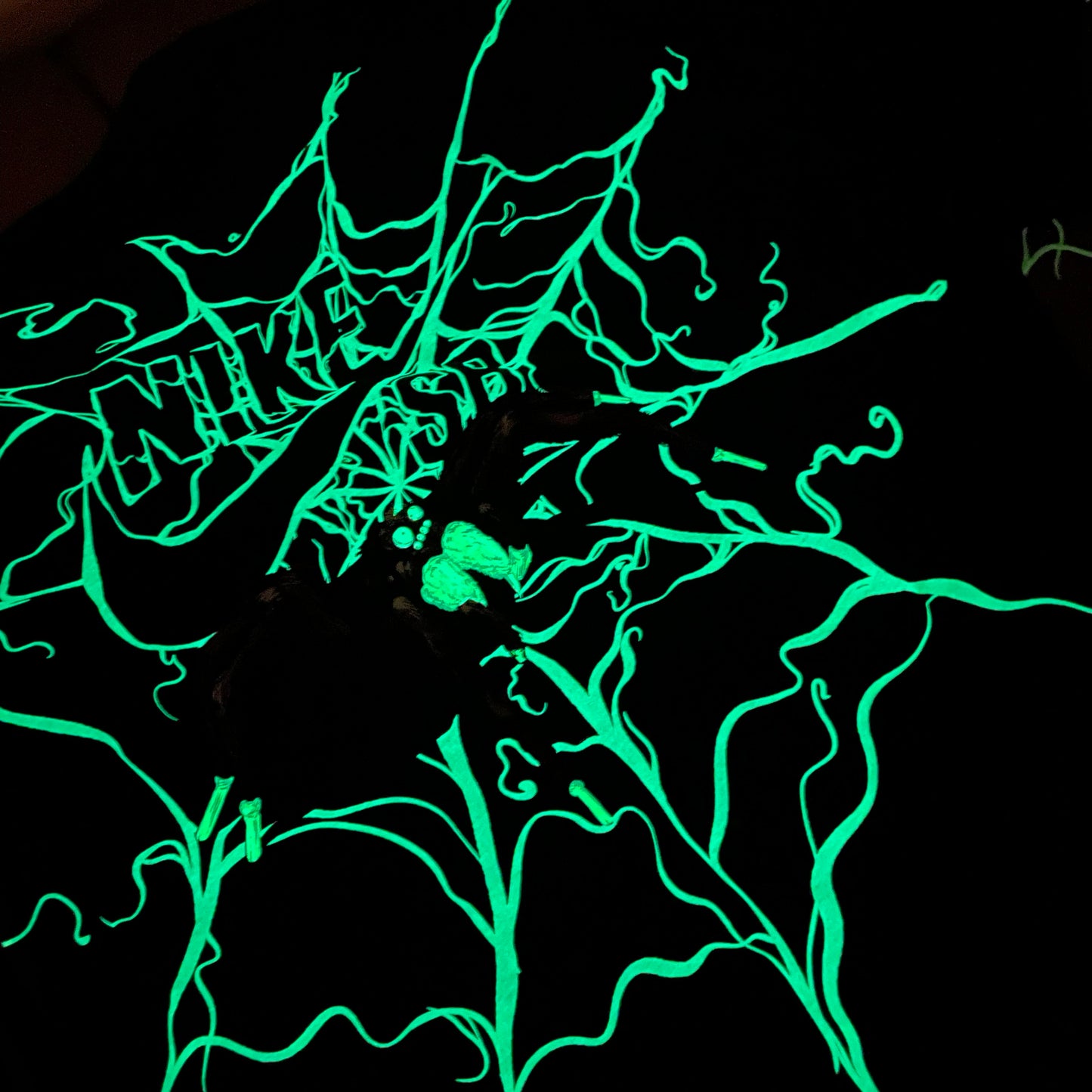 GLOW IN THE DARK SPIDER T-SHIRT