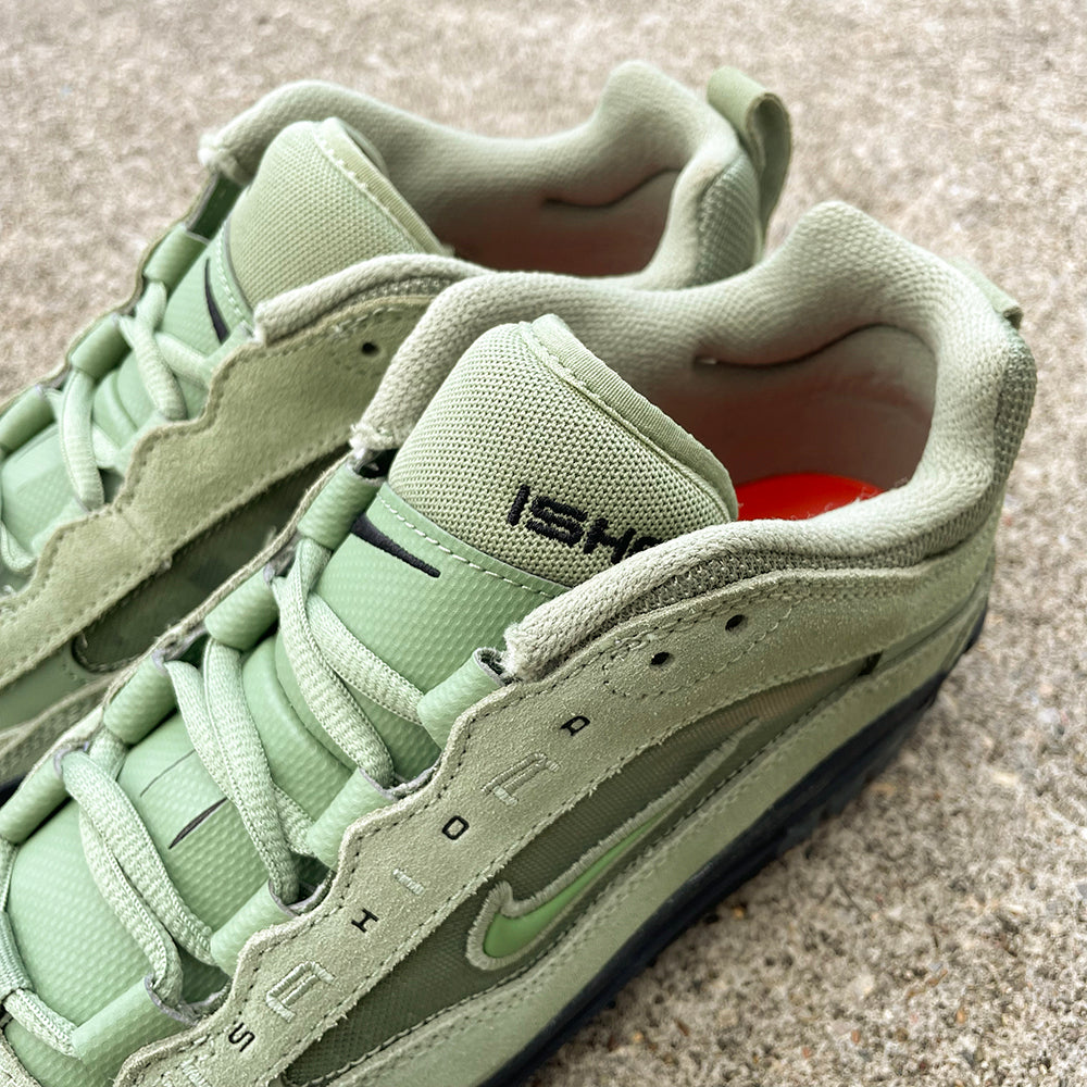 AIR MAX ISHOD (OIL GREEN)