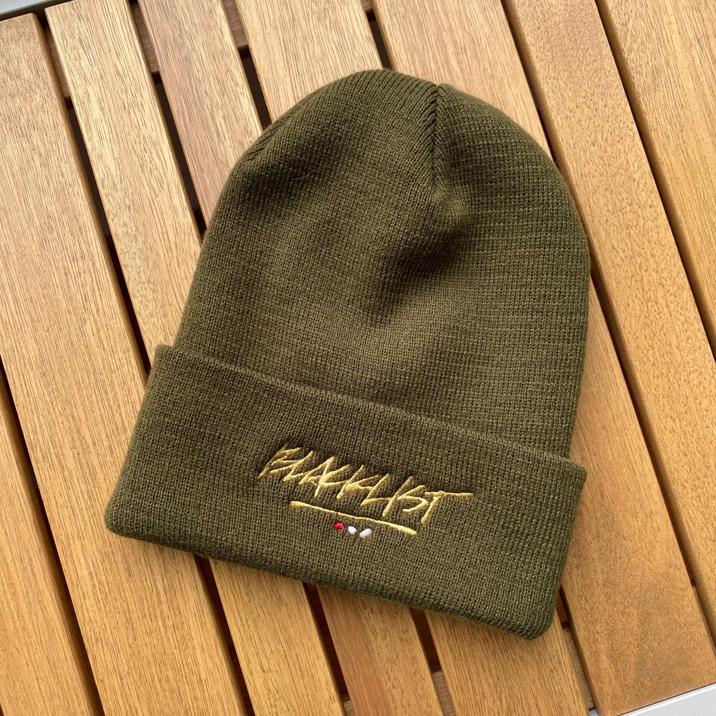 3 DOT EMBROIDERED BEANIE